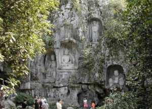 杭州飞来峰到底是怎么得来的 杭州寺庙文殊菩萨