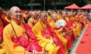 天宁禅寺方丈廓尘法师(廓尘法师简历什么年龄)