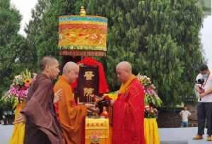 玉佛寺惟宁法师 惟宁法师简介