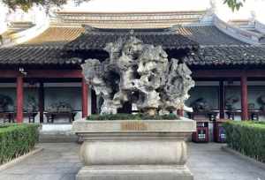 龙华寺是什么宗派 上海市龙华寺开放时间