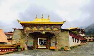 世界最大藏传佛教寺院 最大的藏传寺庙