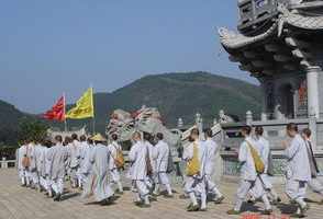 圆明讲堂小法师照片图片 圆明讲堂小法师照片