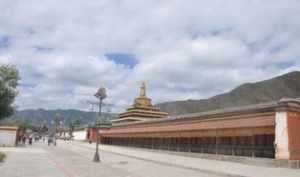 理塘寺院 理塘寺523佛教