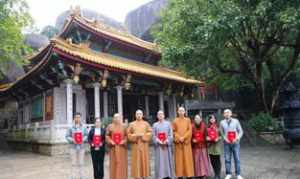 天竺岩寺明德法师 天竺岩寺主持明德法师