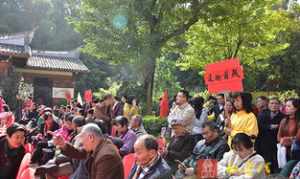 天竺岩寺明德法师 天竺岩寺主持明德法师