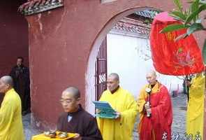 大安法师讲戒律 大安法师开示受戒