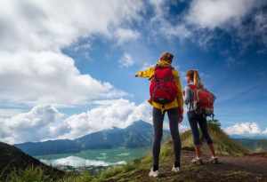 梦见爬到山顶看到佛 佛教梦见登山到了山顶