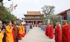 调兵山附近的旅游景点 明月禅寺法师