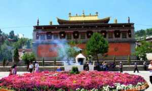 青海藏传佛教女众寺院 青海藏族寺院