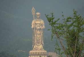 马尔康观音寺介绍 地藏菩萨朝圣旅游