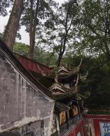 都江堰附近的寺庙是什么 都江堰山顶寺庙