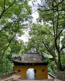 苏州灵岩山寺寺庙介绍 苏州灵岩山寺院