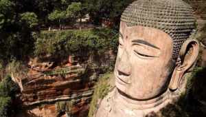 乐山附近哪里有寺庙 乐山亚洲最大的寺庙