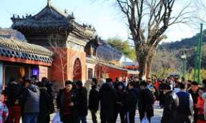 祈福吉祥寺院 吉祥寺是想住的街道吗