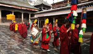 西宁市藏传佛教寺院 西宁市藏传佛教寺院建筑修缮单位有哪些