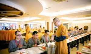 居士在寺庙斋堂的规矩 居士去寺庙的规矩