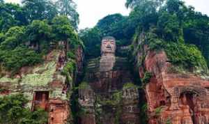 乐山亚洲最大的寺庙 乐山著名寺庙