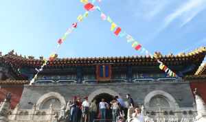 五台山 格鲁派 五台山格鲁派寺院