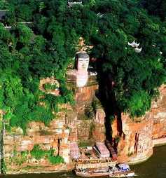 乐山大佛里的寺庙 乐山大佛什么寺