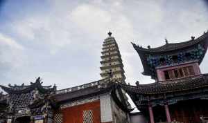 云南鸡足山寺庙早课 云南鸡足山寺庙