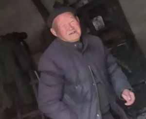 寺管会慰问简报 寺院春节慰问孤寡老人