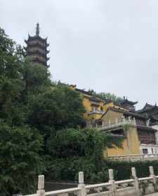 金山寺里的寺院 金山寺里的寺院是什么