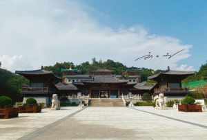 天柱山寺庙导游词 天柱山寺庙