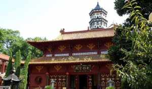 庐山下的寺院 庐山上的寺院