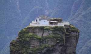 梵净山上的寺庙 梵净山上的寺庙有出家人吗