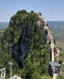 加拿大佛教灵岩山 温哥华灵岩山寺地址