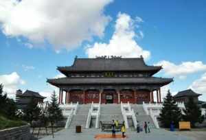 松原龙华寺寺庙怎么走 松原龙华寺从哪个门进