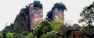 绵阳市寺庙两座连一起的寺庙 绵阳市寺庙两座连一起