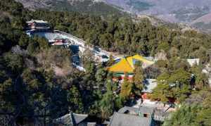 北京香山那个寺院大 北京香山附近寺院