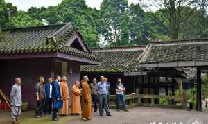 峨眉山伏虎寺电话 峨眉山伏虎寺佛学院