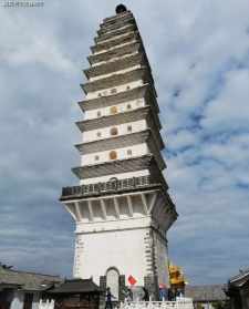 鸡足山最高的寺院 鸡足山最高点