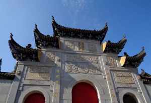 山里的寺庙 山峰上的寺庙