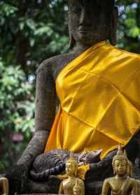 佛教为什么会分成大乘和小乘两种 简述大乘佛教与小乘佛教的联系与区别