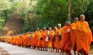 中国唐代东渡日本弘扬佛法的高僧是谁 近代佛教史上有哪些著名僧人