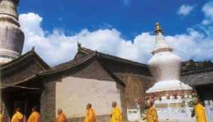 山西省繁峙县都有哪些旅游景点 繁峙哪个寺庙有和尚