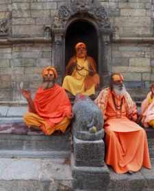 尼泊尔圣女是服务僧人的吗 历史上有哪些匪夷所思的事件