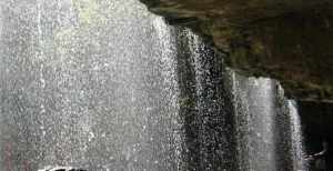 滴水岩的传说 为什么叫滴水和尚