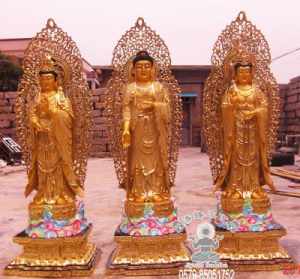 西方三圣中阿弥陀佛,观音菩萨,大势至菩萨;为什么有人会说释迦摩尼佛也是三圣之一呢 供奉观音  西方三圣